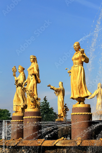 Fountain with sculptures of girls (detail)