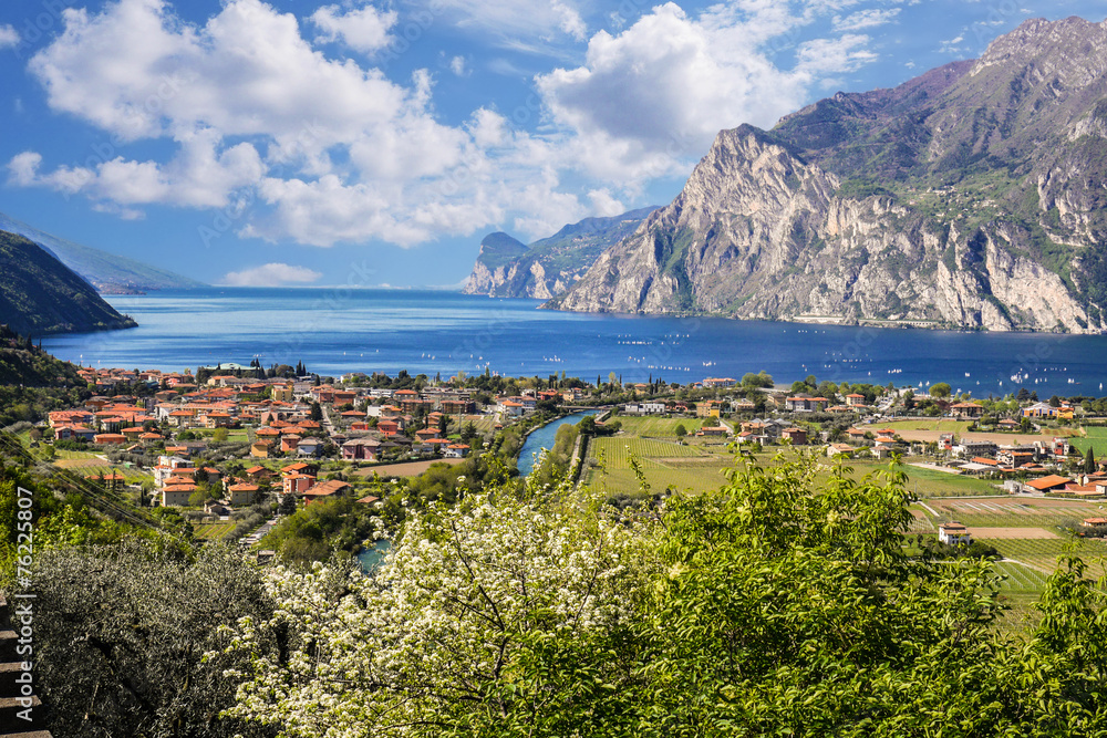 Herrlicher Blick zum Gardasee, Italien