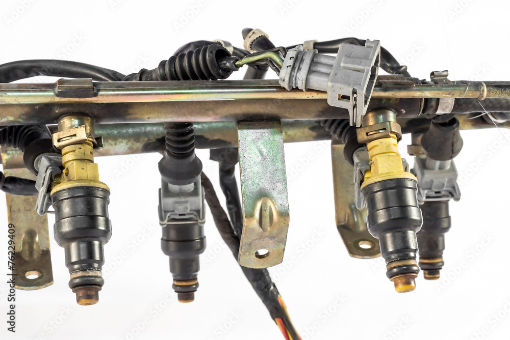 the injection system of the engine's car the injection system of the engine's car