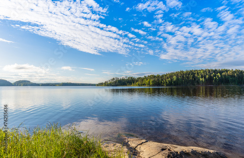 Cuadro en lienzo View of Lake Ladoga. Sunny day.