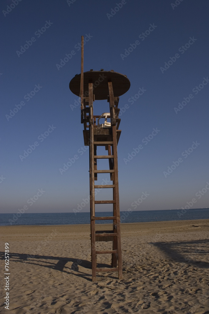Torre de vigilancia de playas 15