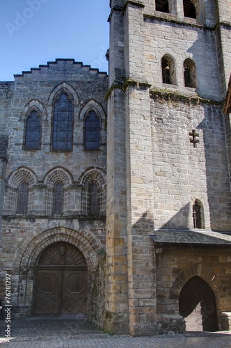 eglise de beaulieu sur dordogne