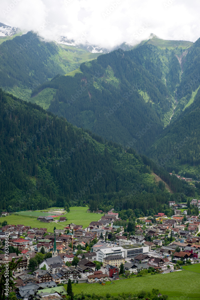 Fototapeta premium Mayrhofen - Zillertaler Alpen - Österreich
