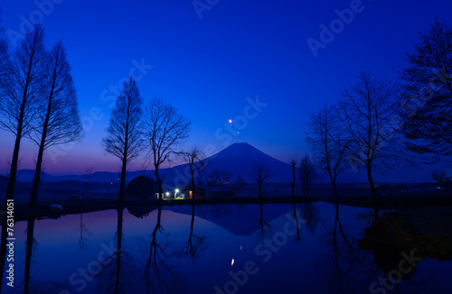 Mt.Fuji at dawn © Scirocco340