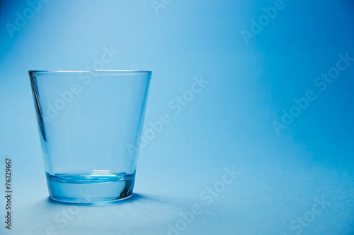 bicchiere d'acqua, vuoto, vetro