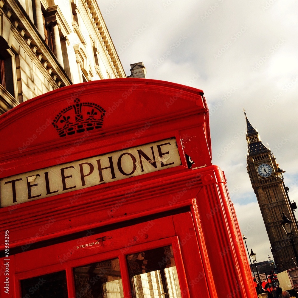 phone booth  with the Big Ben - obrazy, fototapety, plakaty 