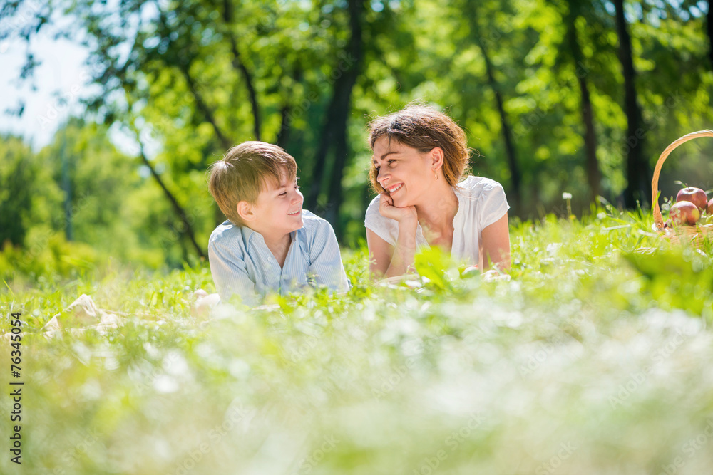 Fototapeta premium Family at park