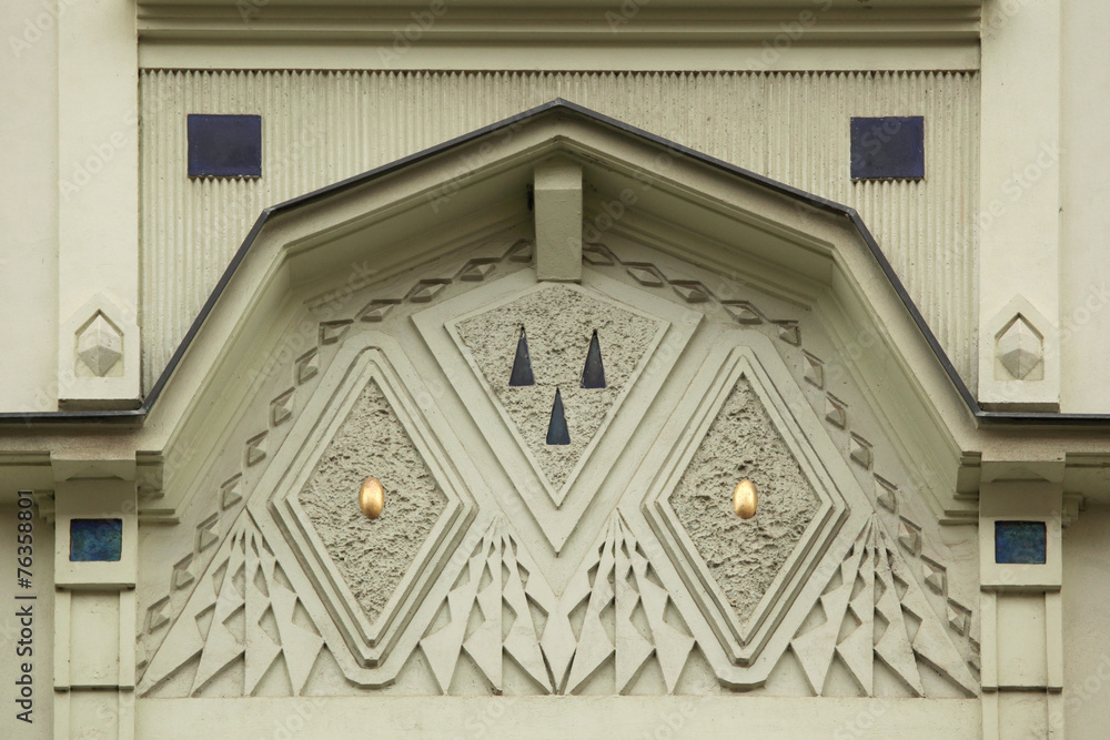 Obraz premium Ornamental decoration on the Art Nouveau building