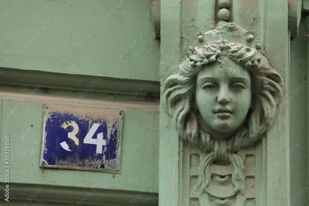 Fototapeta premium Mascaron on the Art Nouveau building in Prague.