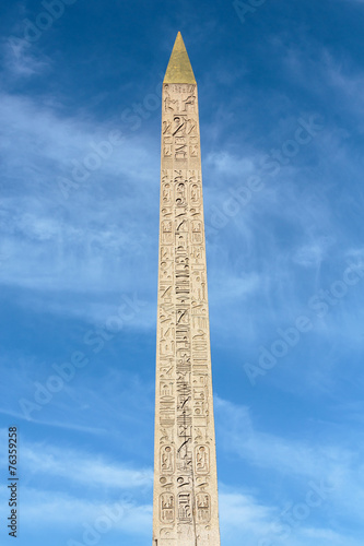 Fotografia Paris  - Egyptian Luxor obelisk  on Place de la Concorde.