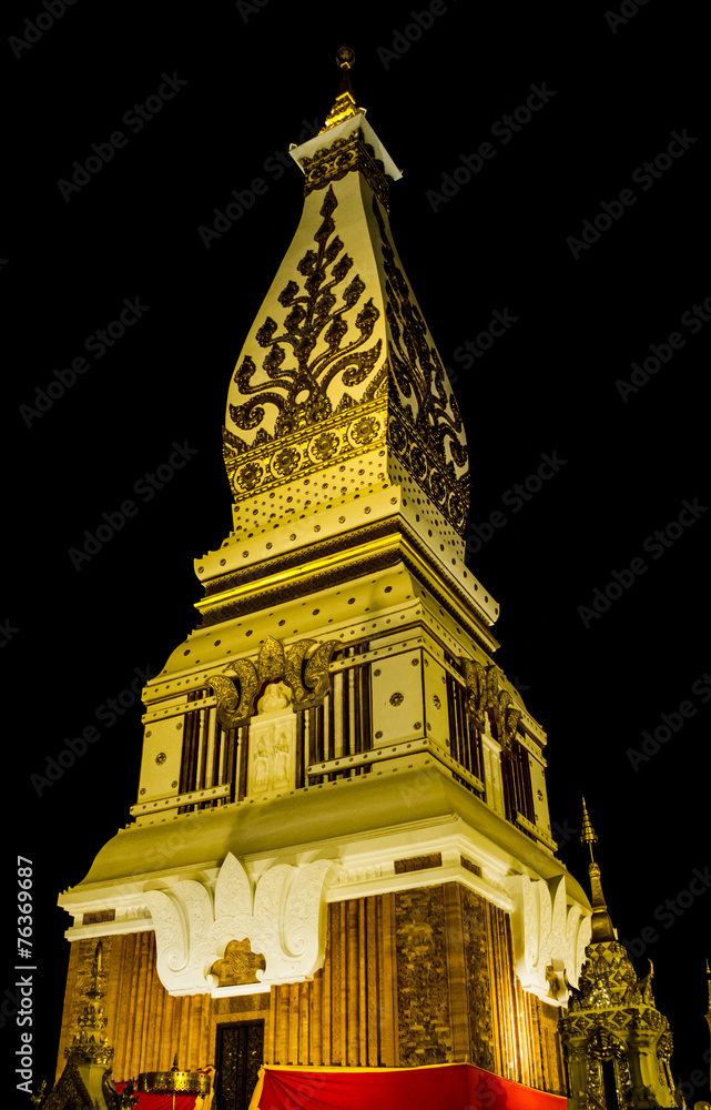 Fototapeta premium Pratatpranom pagoda