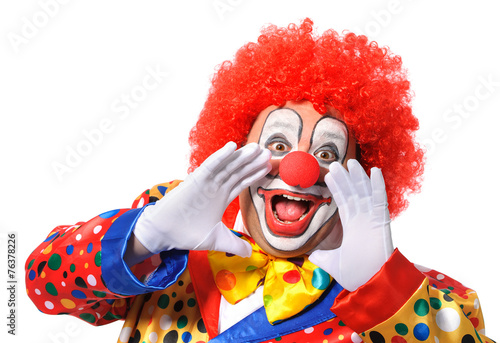Photographie Portrait of a screaming clown isolated on white background