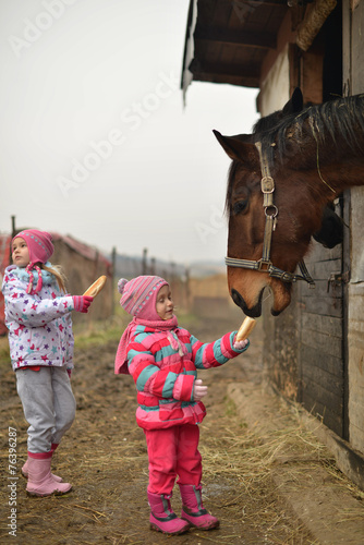 enfants et équestre