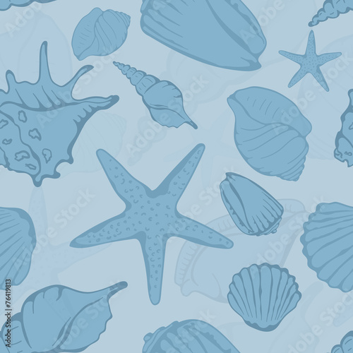 Seamless pattern of hand drawn seashells. Vector illustration