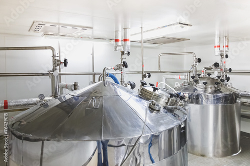 Water boiler or tank