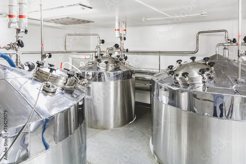 Water boiler or tank