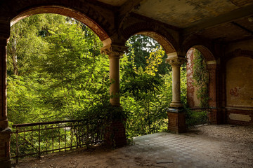 Wandcirkels Oud Ziekenhuis Beelitz Vrouwenlongsanatorium Beelitz Heilstätten  © campixx