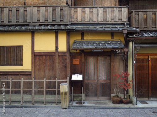 Japanese style old wood house © bluehand