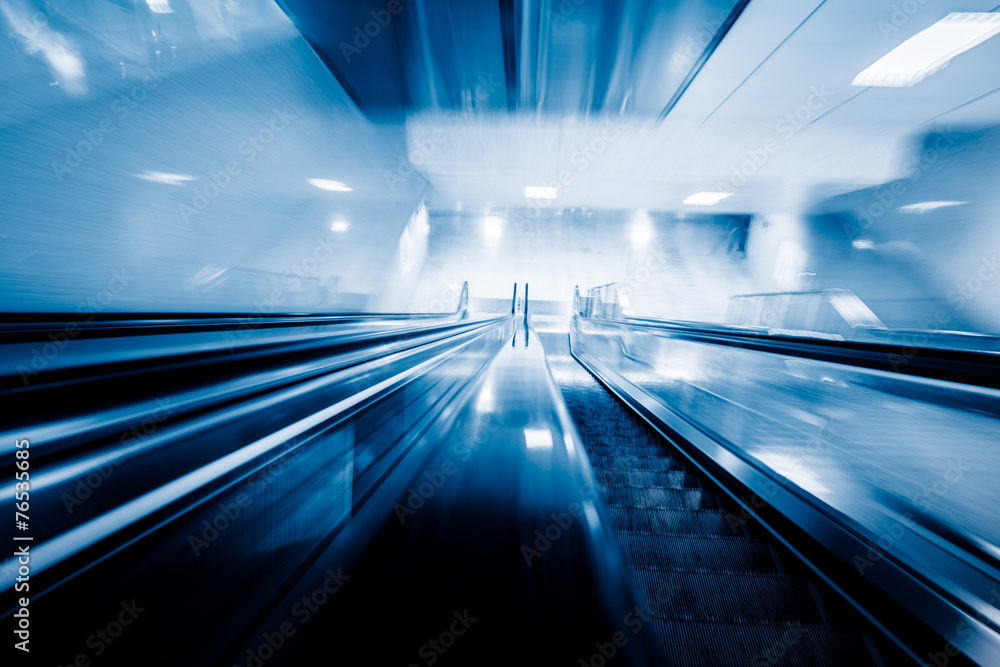 Fototapeta premium motion escalator