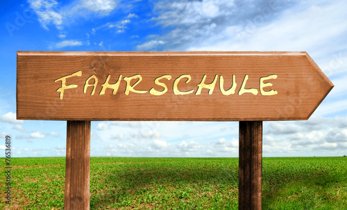 Strassenschild 30 - Fahrschule