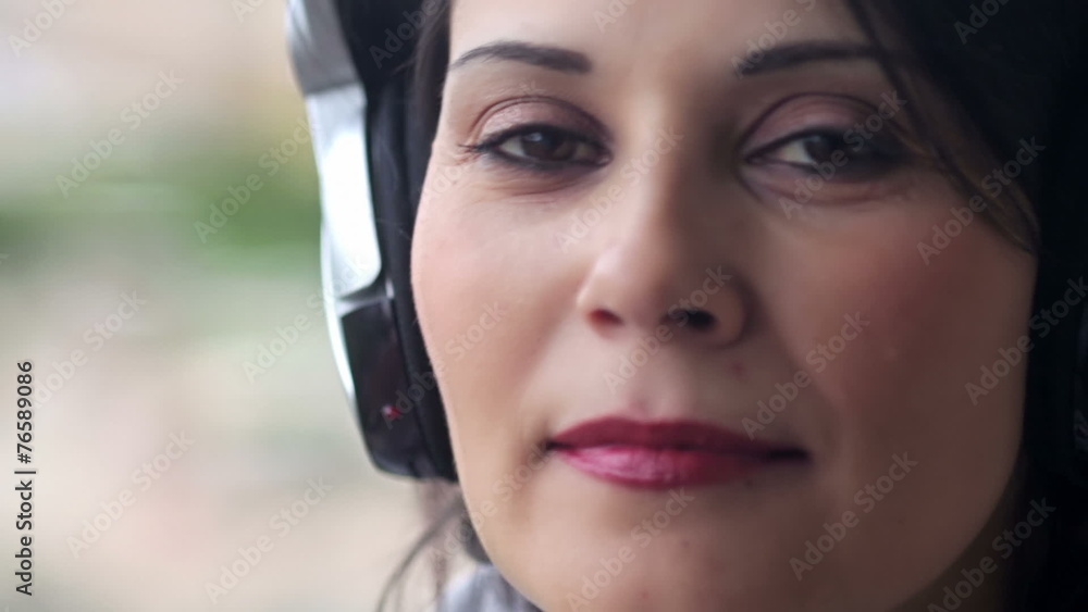 headphones headphones