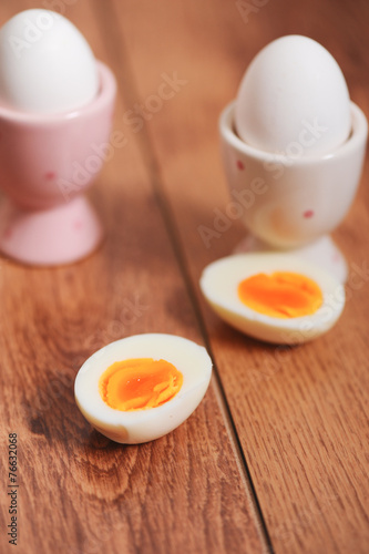 Boiling eggs on kitchen table