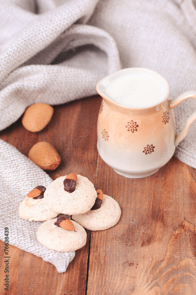 Almond cookies with milk