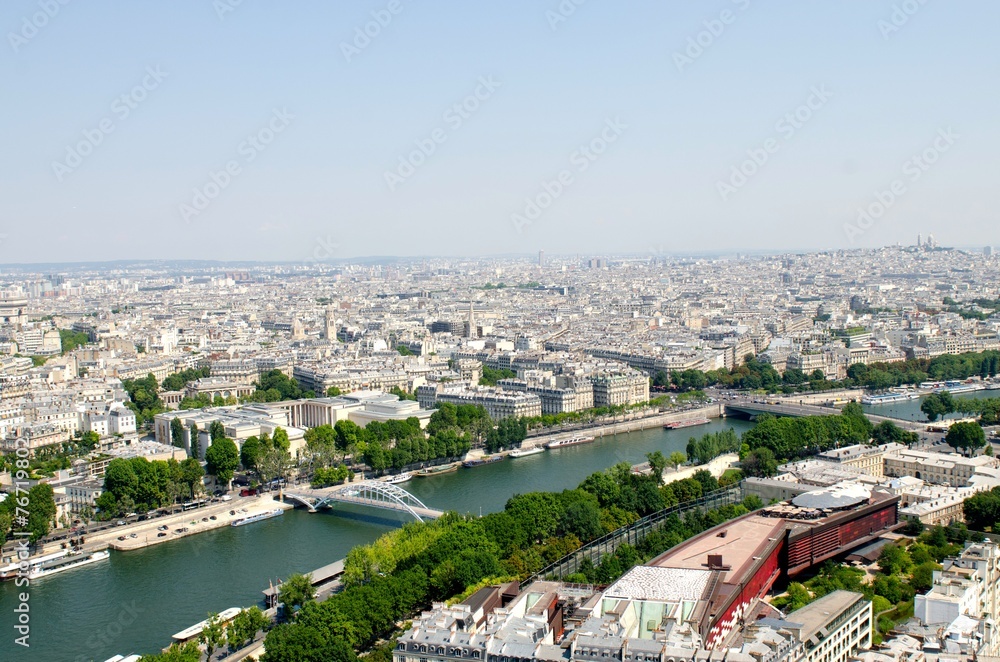 Paris Paris