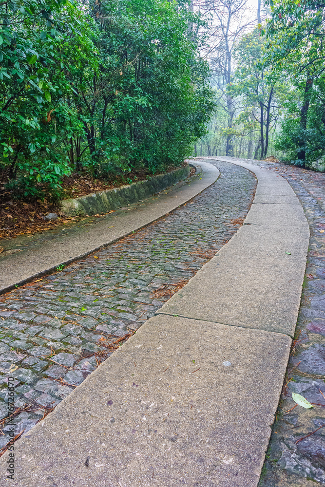 The road way to the Memorial Hall garden of Dr.Sun Yat-sen