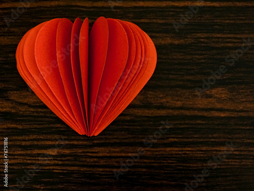 Cuadro en lienzo heart from paper