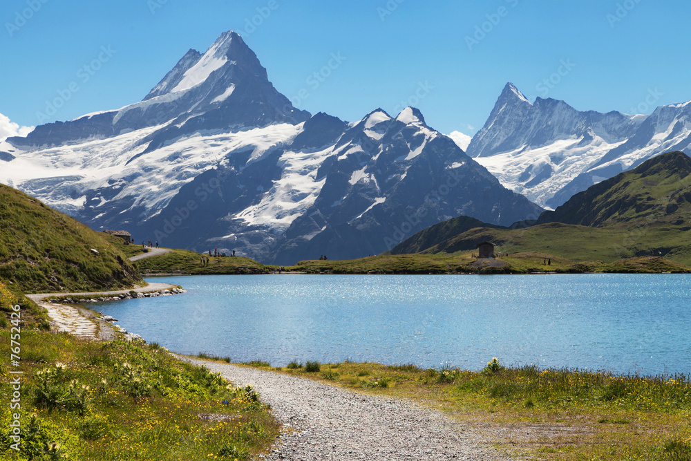 Obraz premium Mountain lake Bachalpsee