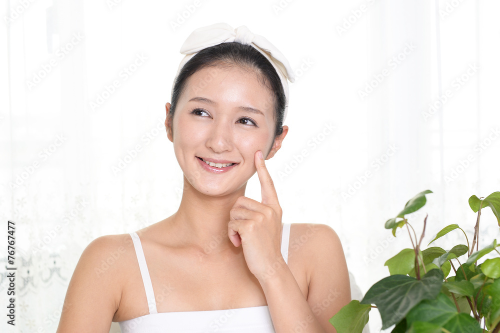 笑顔の女性 笑顔の女性