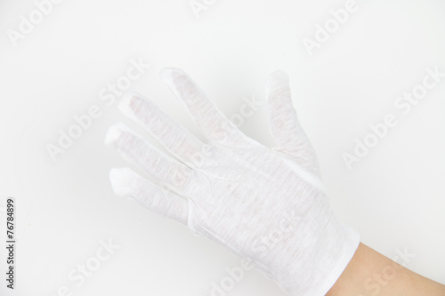 Hand in white glove © daizuoxin