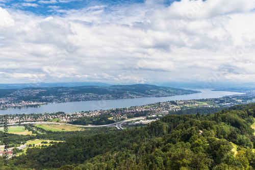 Panorama view of Zurich lake on  Uetliberg © Peter Stein