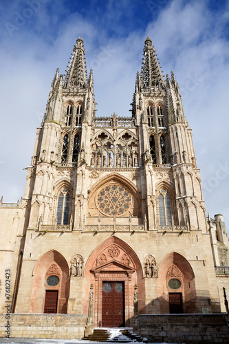 catedral de burgos en invierno