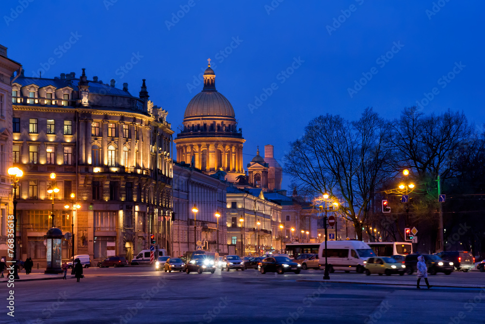 Fototapeta premium Evening illumination of Saint Petersburg, Russia