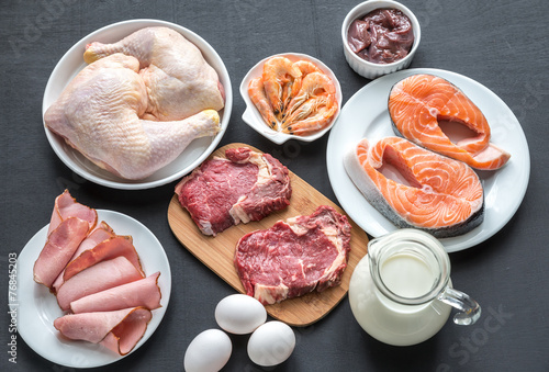 Fotografie Protein diet: raw products on the wooden background