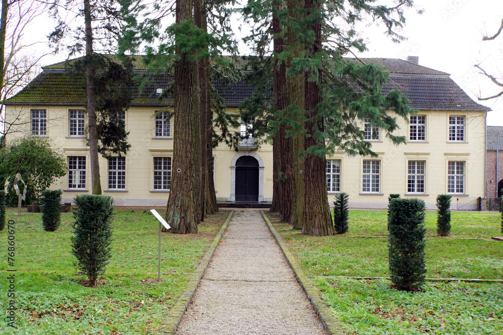 ehemaliges Kreuzherrenkloster Haus Hohenbusch