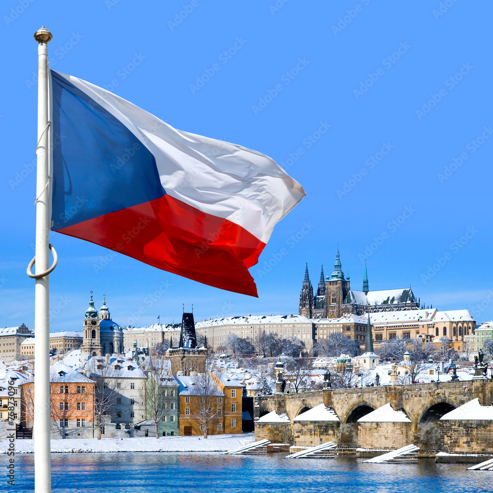 Naklejka premium Flag, Prague castle and Lesser town, Prague, Czech republic
