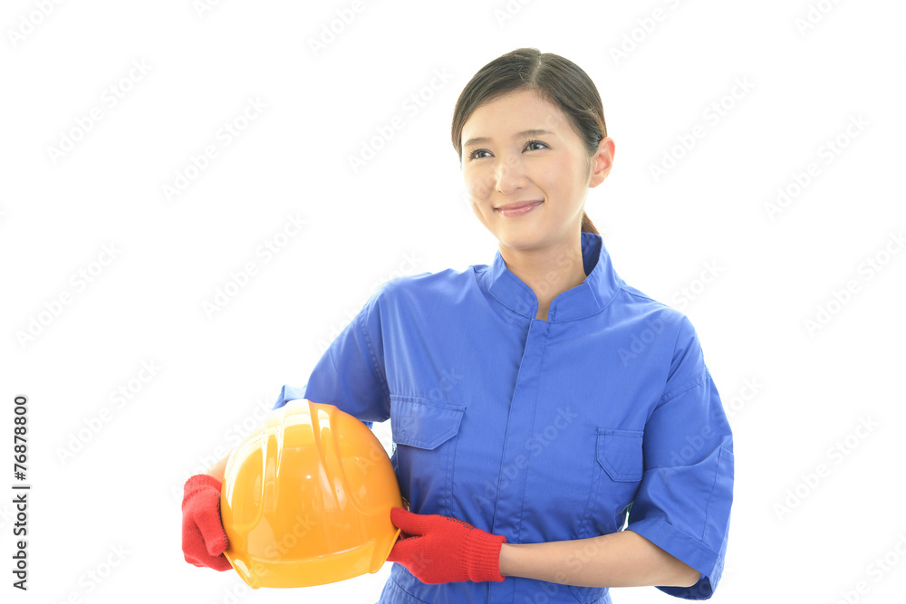 笑顔の女性労働者