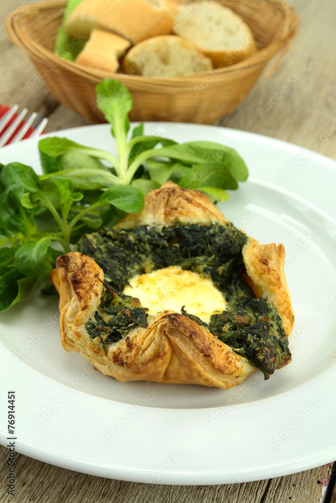 panier au chèvre et épinards