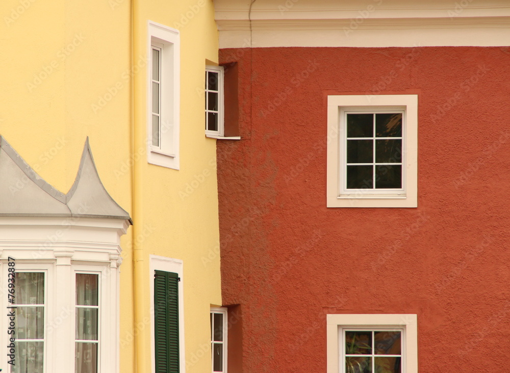 Bunte Haus Front Fassade