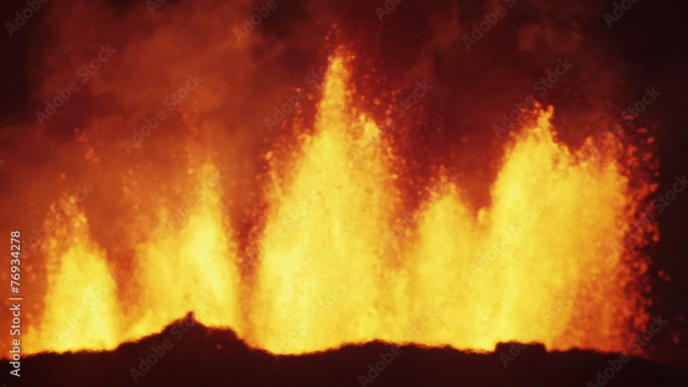Lava Fountains Explosions Molten Fire Eruption Holuhraun Volcano Travel Iceland Lava Fountains Explosions Molten Fire Eruption Holuhraun Volcano Travel Iceland