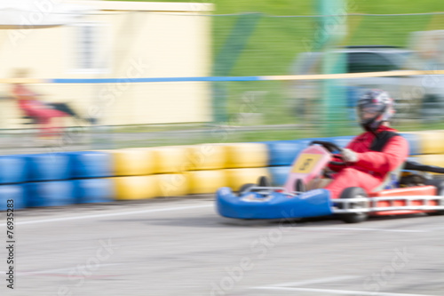 race go-kart blur effect