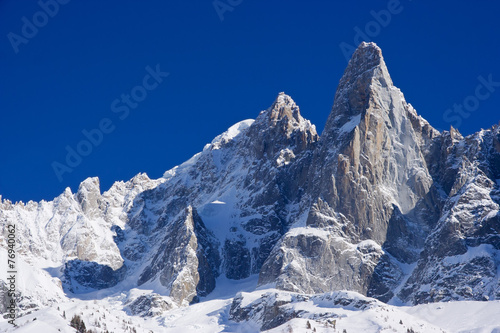 "aiguille du dru" peack of europen alps