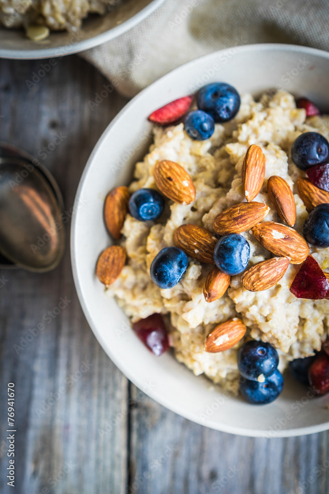 Oatmeal with berries and nuts Oatmeal with berries and nuts