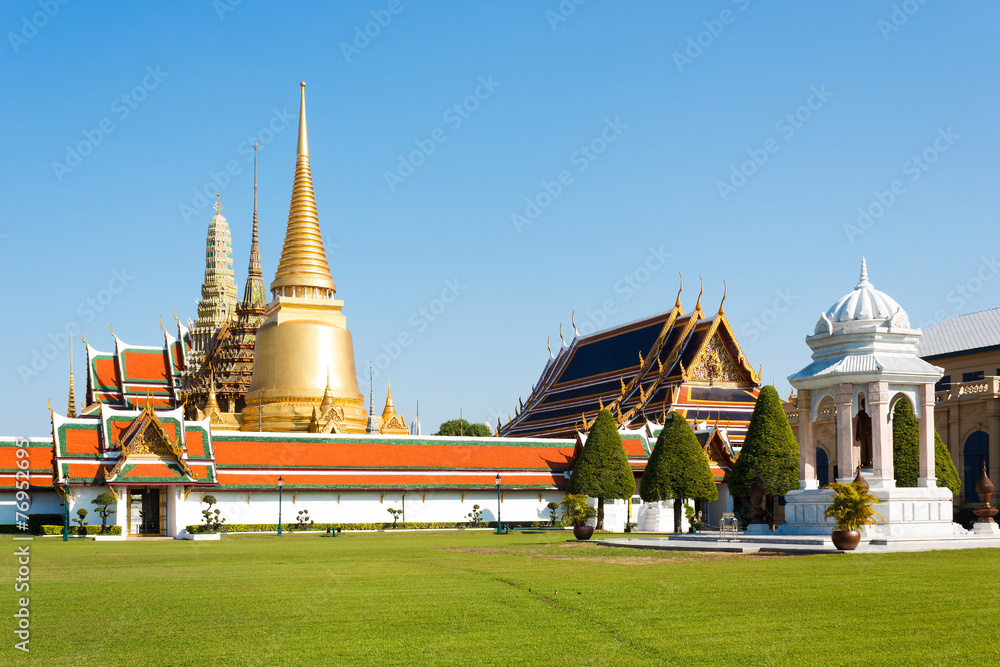 Wat Phra Kaew, Wat Phra Si Rattana Satsadaram, famous temple in Bangkok, Thailand.