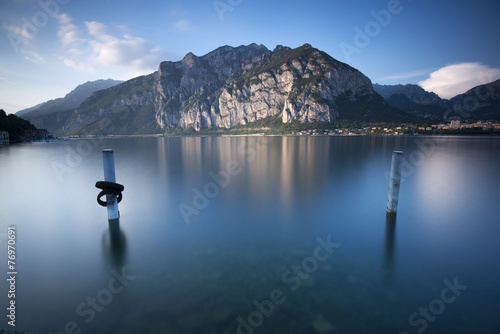 Long exposure on como lake © riccardomojana