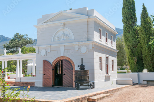 Valokuvatapetti Huguenot museum in Franchoek