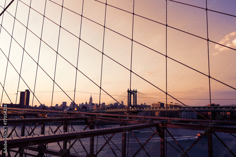 Naklejka premium Manhattan Bridge from Brooklyn bridge New York